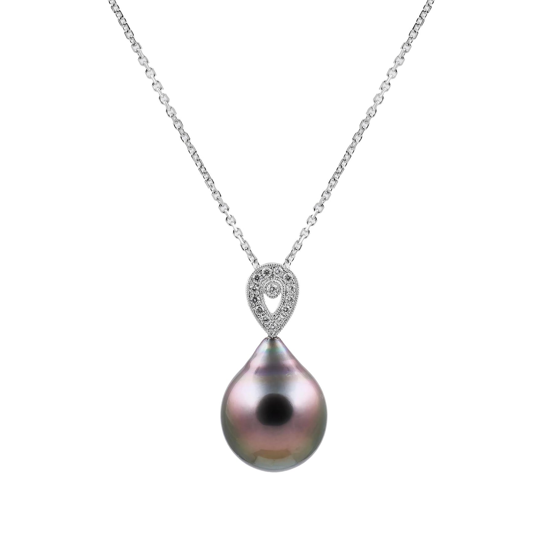 Tear drop pearl pendant