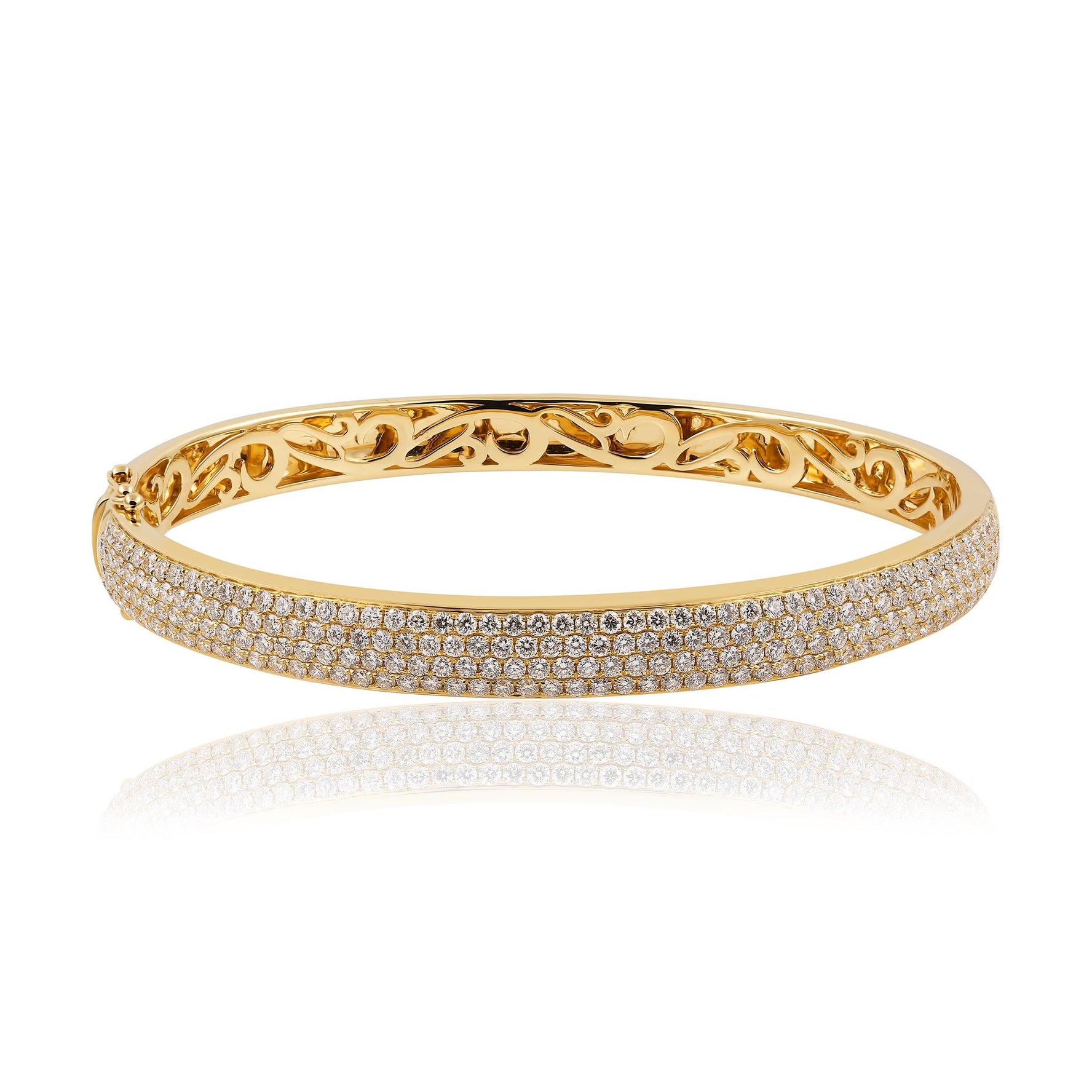18ct Yellow Gold Diamond set bangle