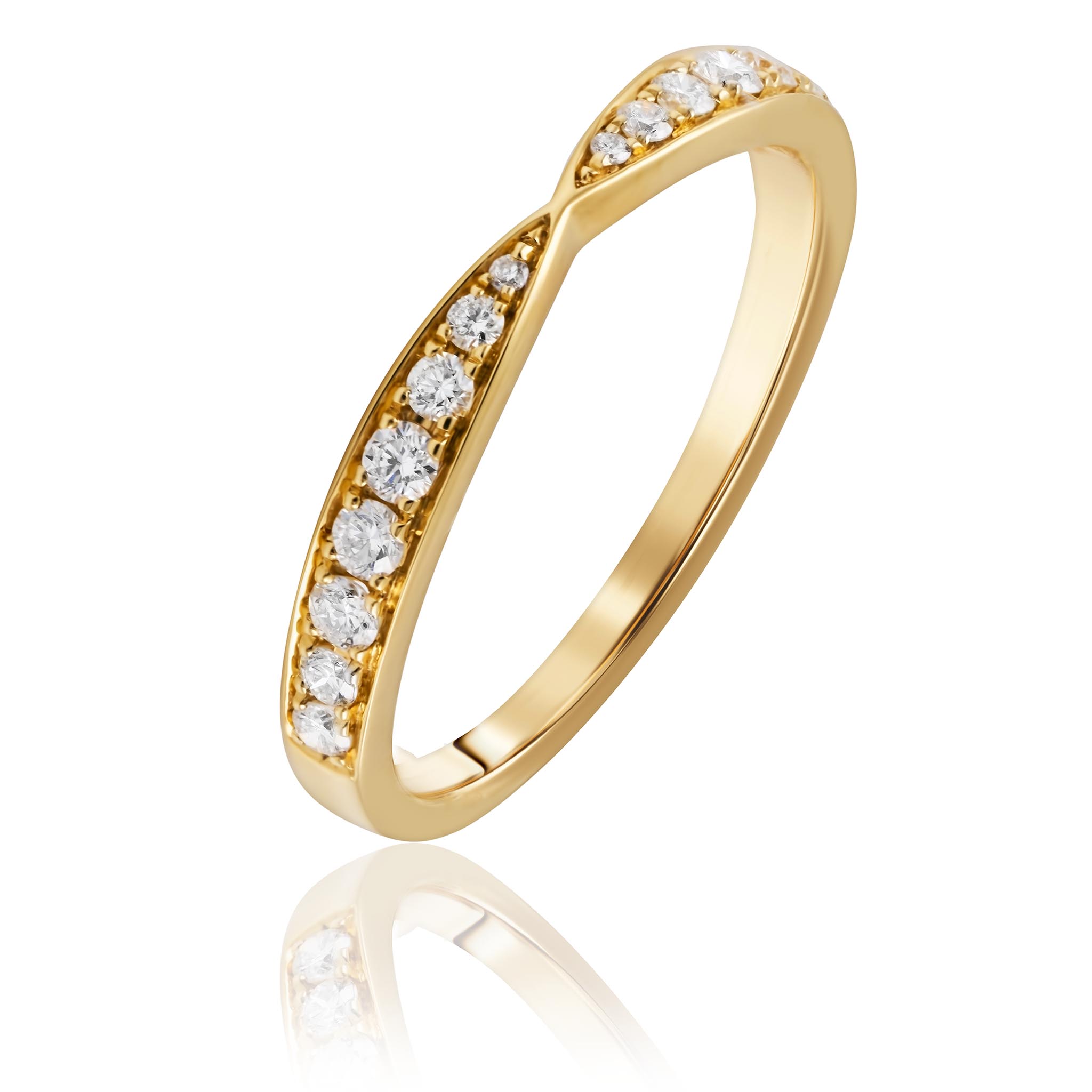 Pinched Design Diamond ring