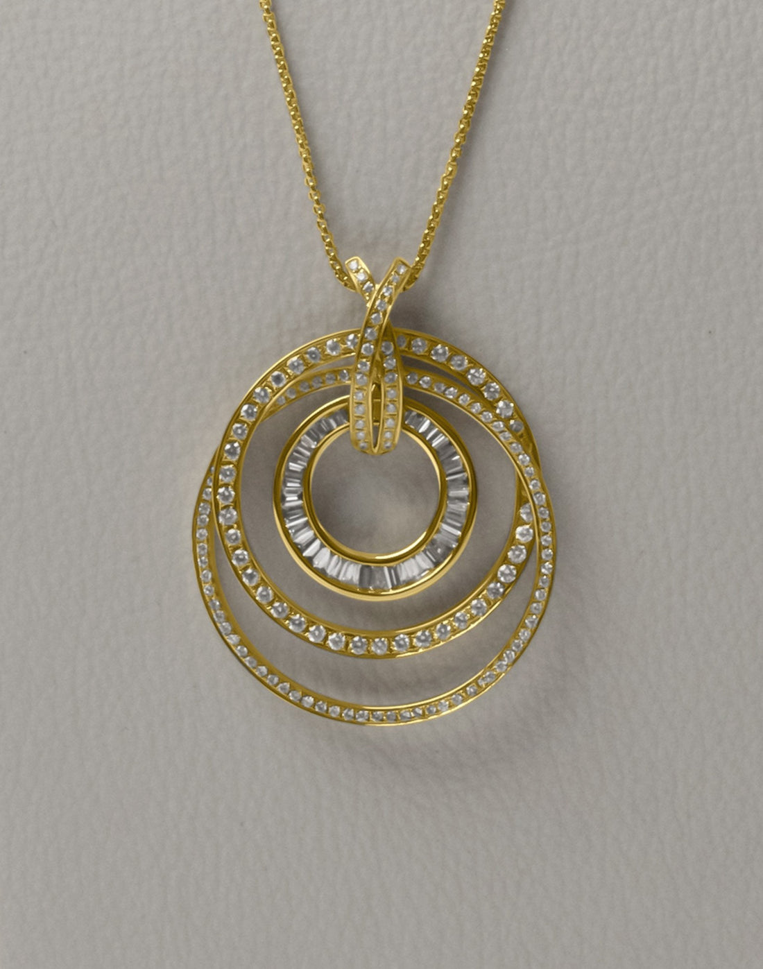 2.09ct Three Circle Diamond Pendant