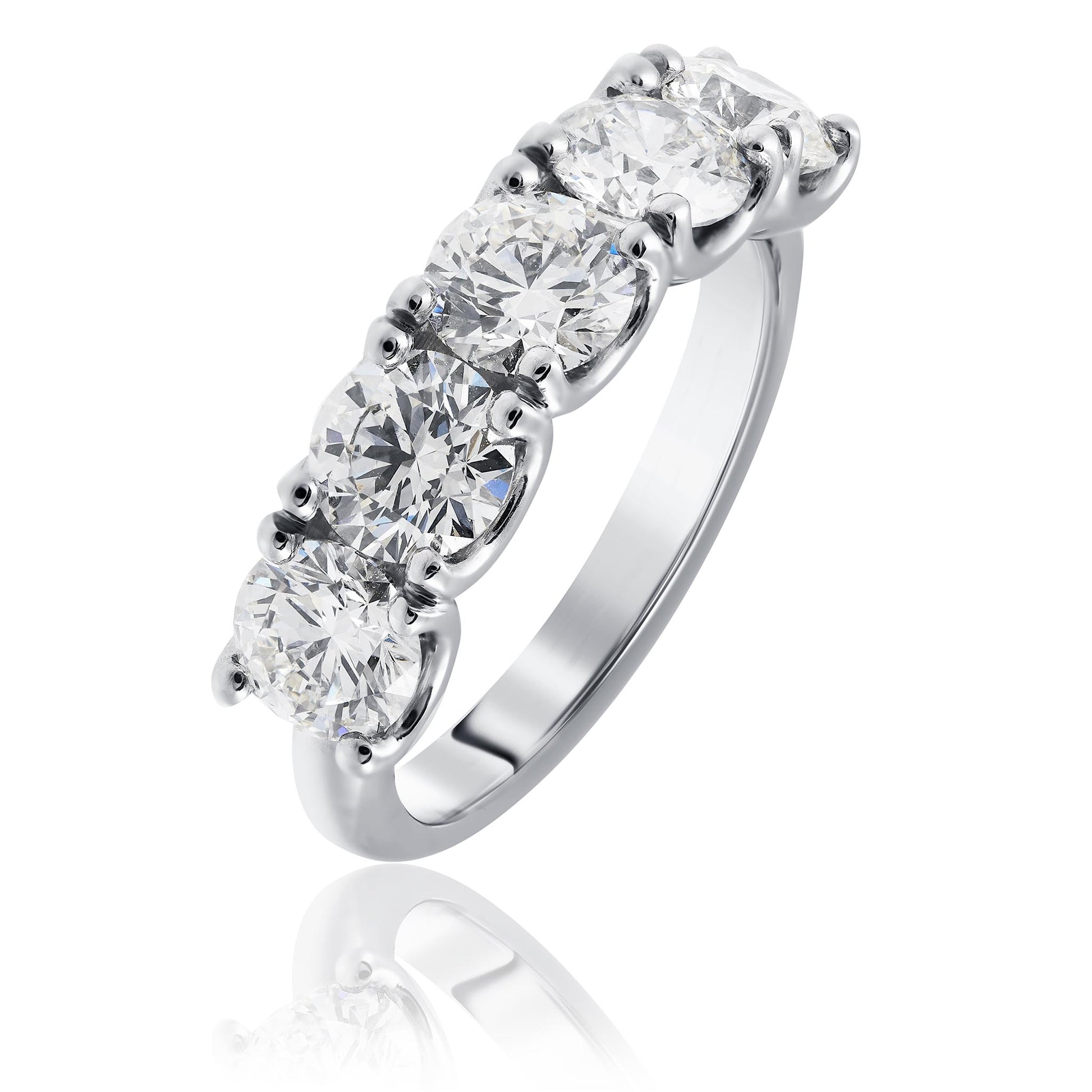Round diamond ring