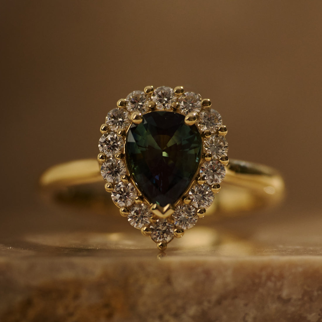 18ct Yellow Gold Australian Parti Sapphire