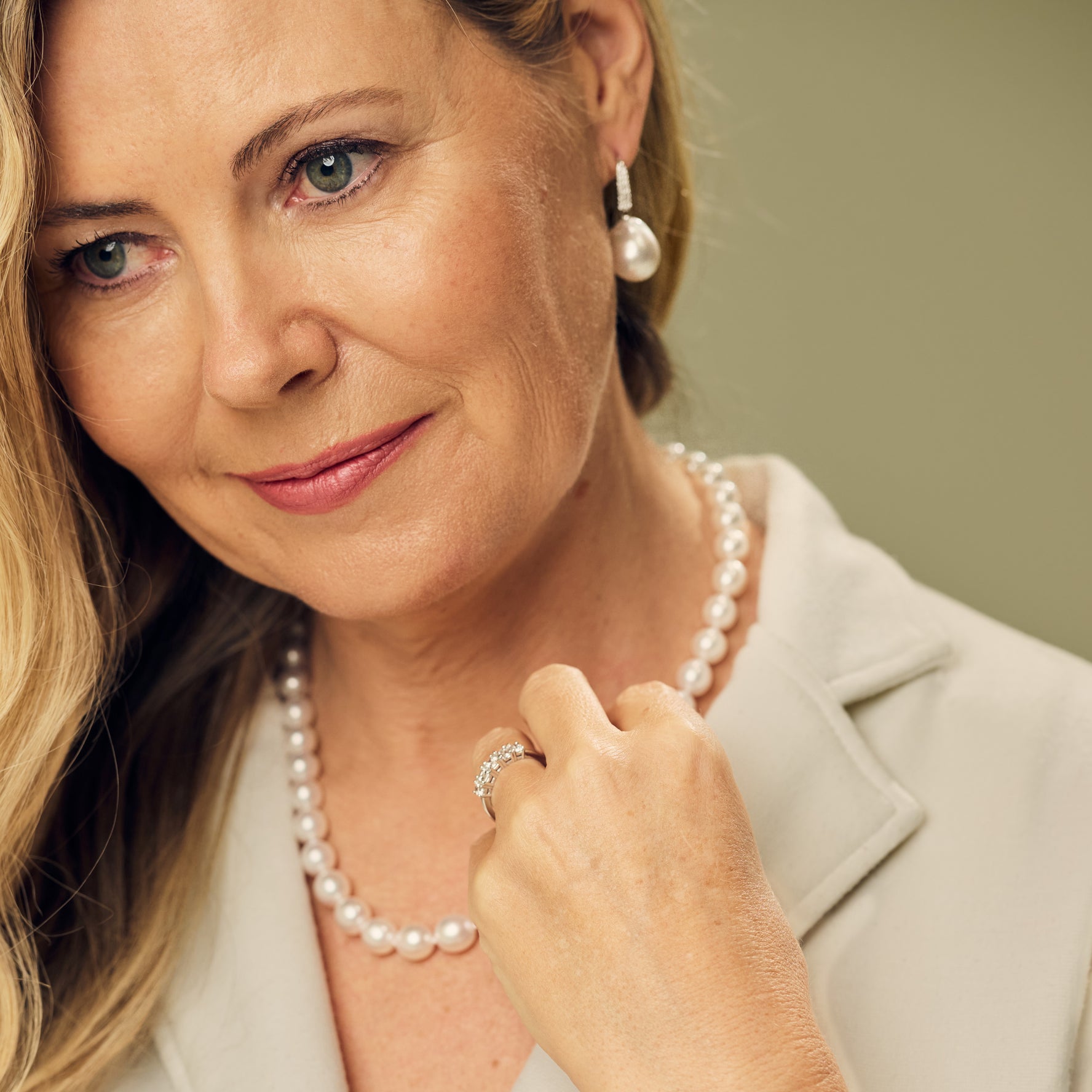 Australian South Sea Pearl Necklace – 8–10.2mm Rounds