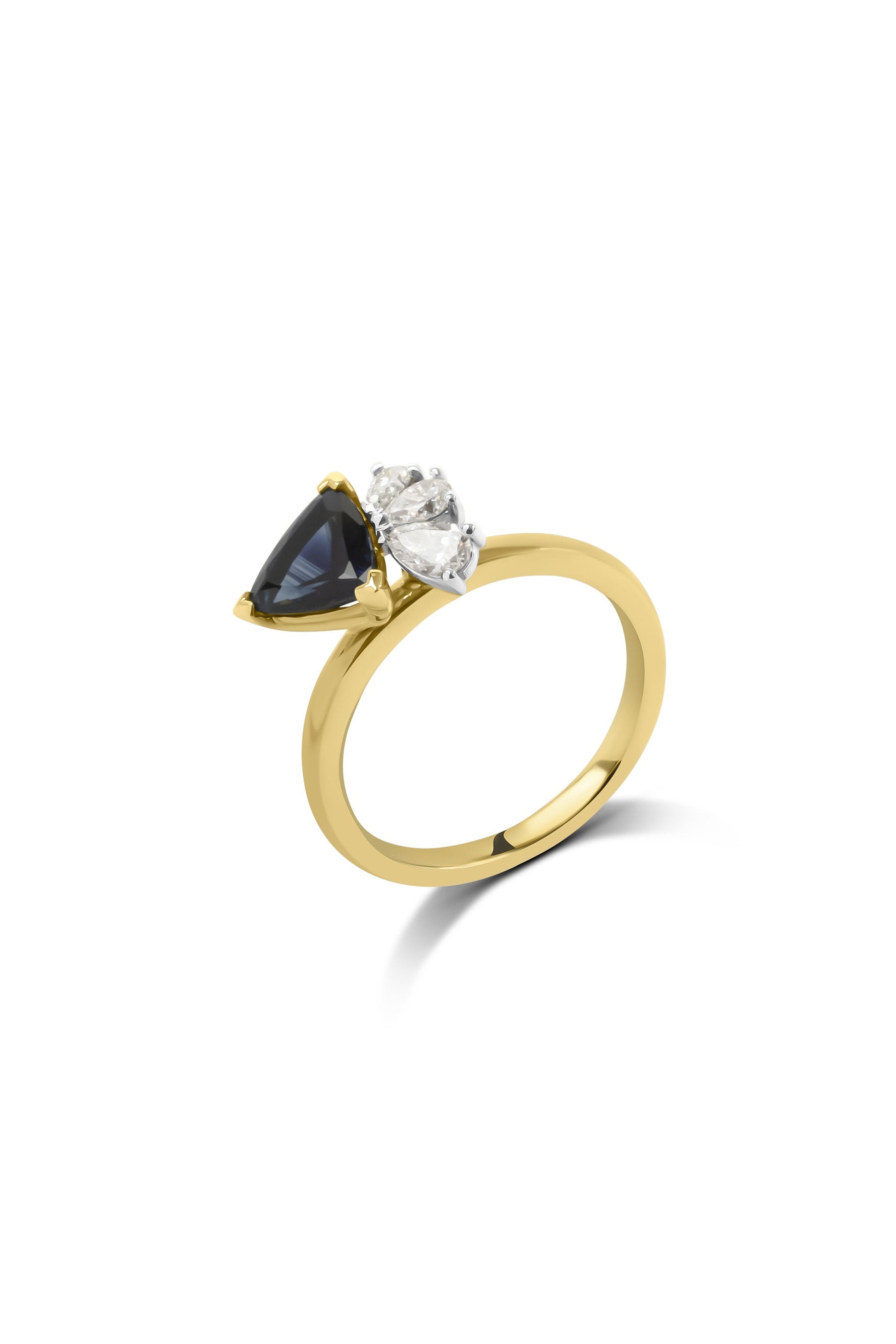 Yellow Gold Australian Inverell Sapphire & Diamond Ring