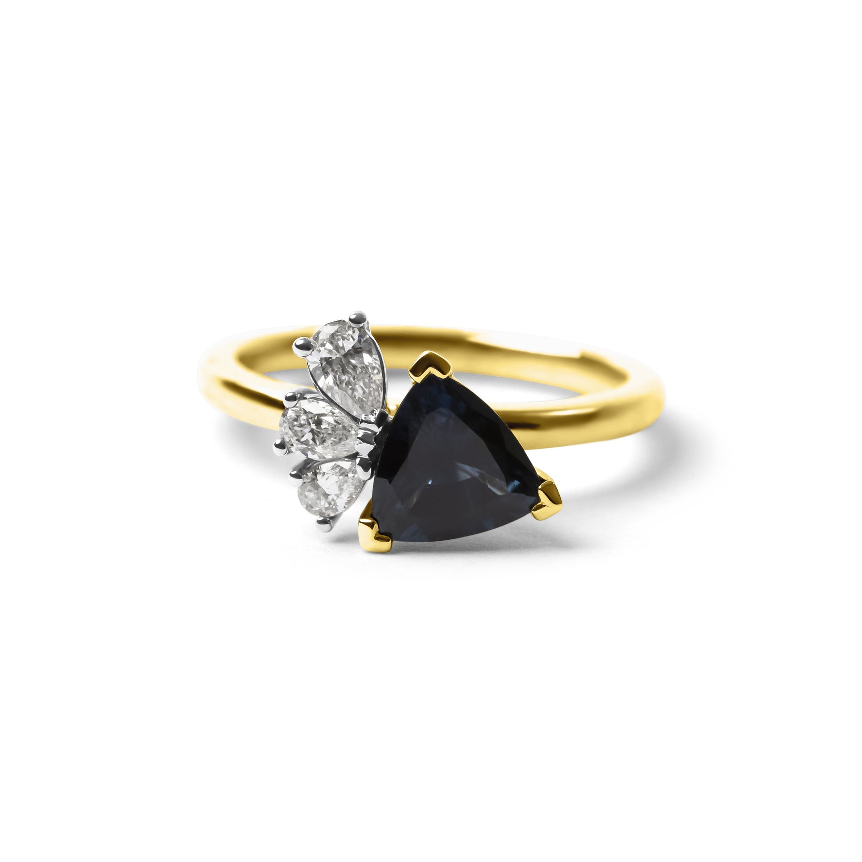 Yellow Gold Australian Inverell Sapphire & Diamond Ring