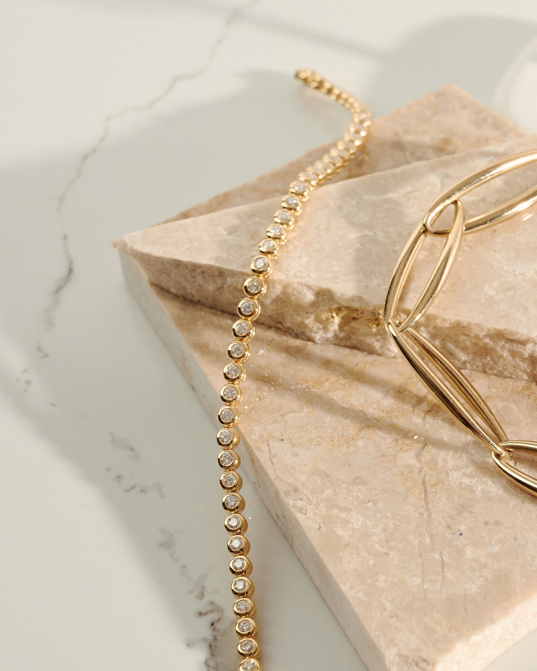 1.71ct Bezel Set Diamond Bracelet in 18ct Yellow Gold