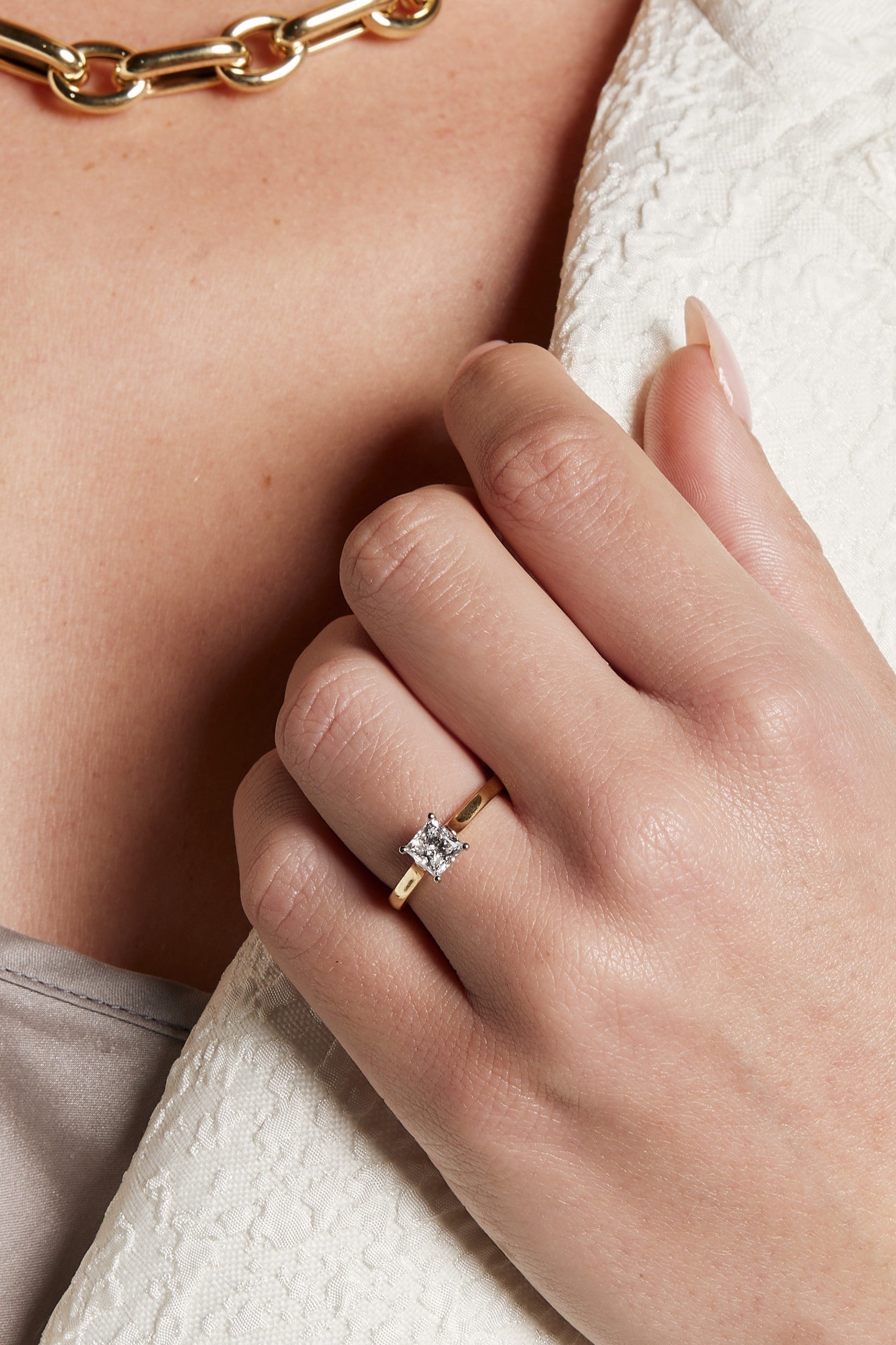 princess cut engagement ring