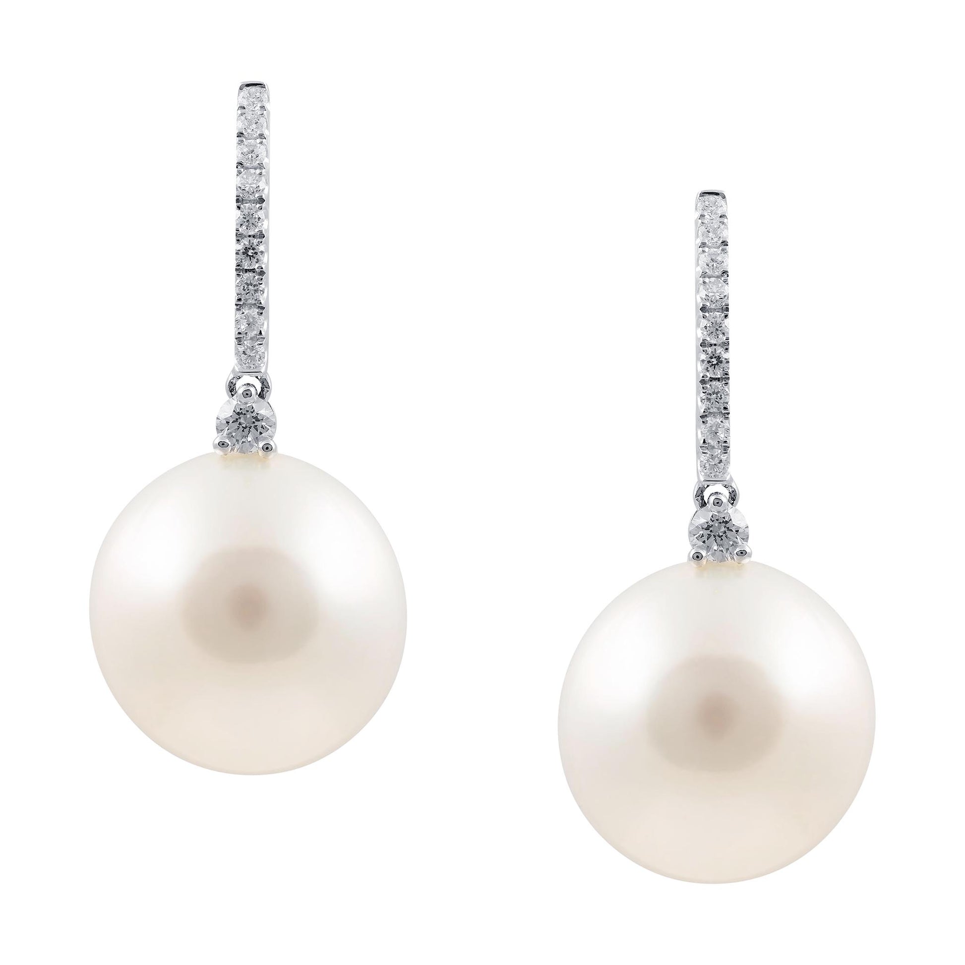 Pearl and diamond Earrings